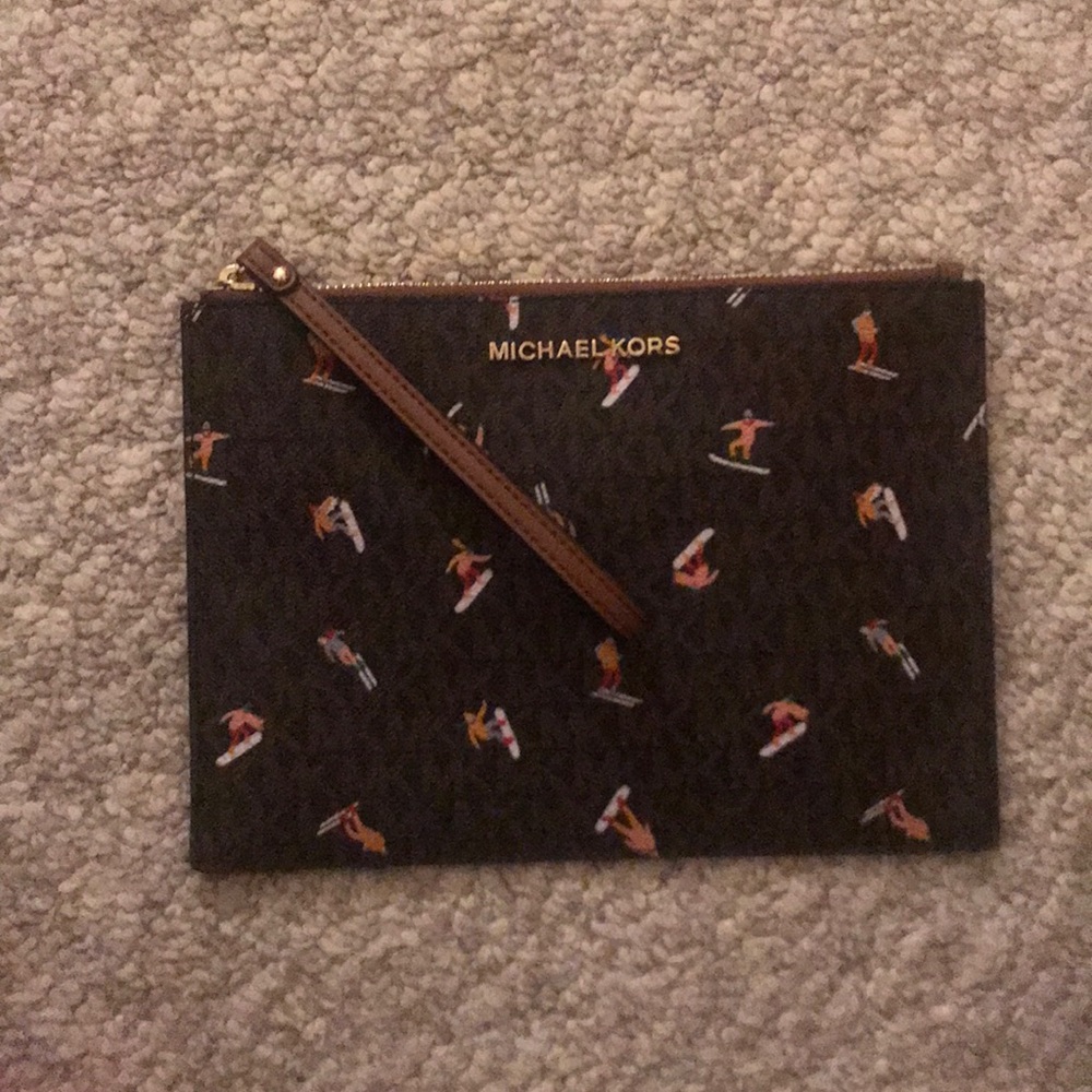 Michael Kors XL Zip Clutch